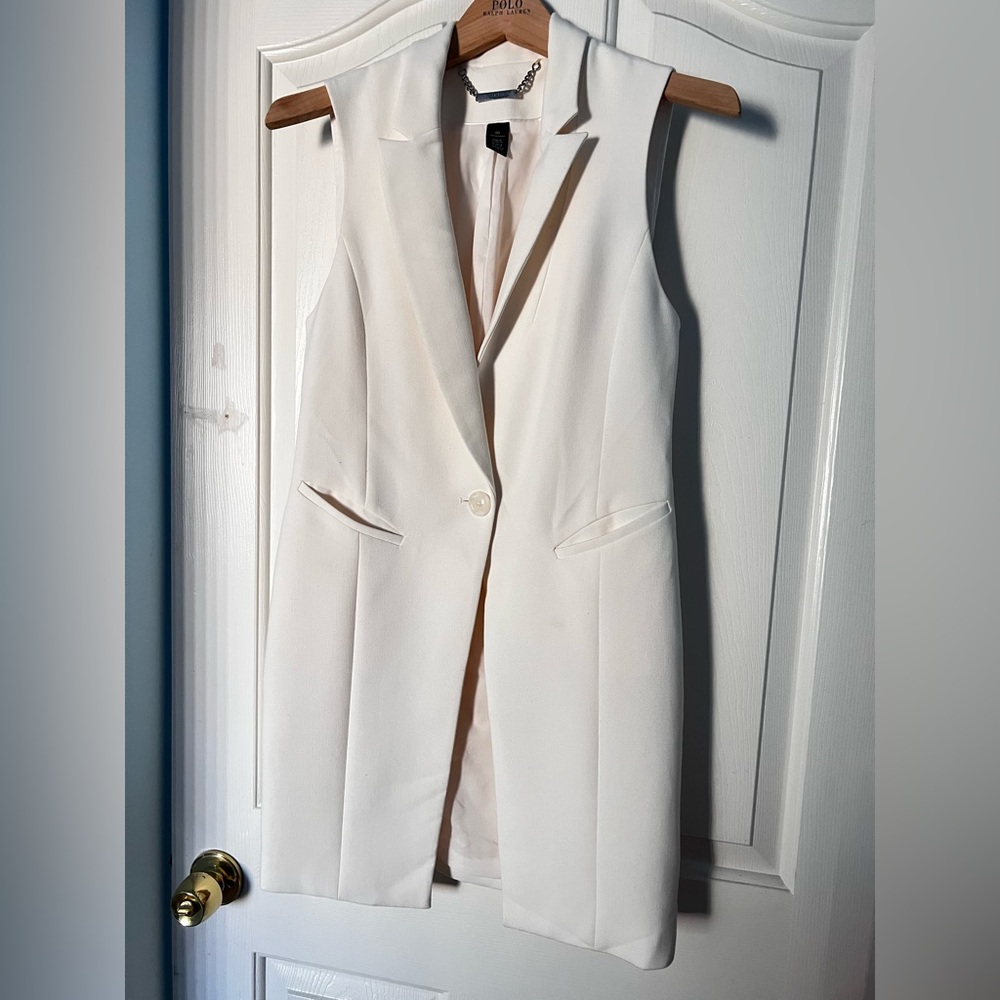 White House Black Market - Elegant White Sleeveless Blazer Vest/Dress